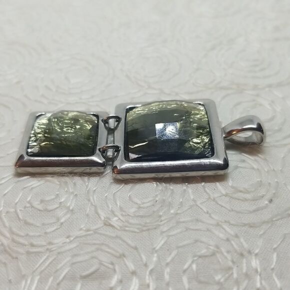 Lia Sophia Flux Pendant Double Square Faceted Green Silver - Picture 5 of 9